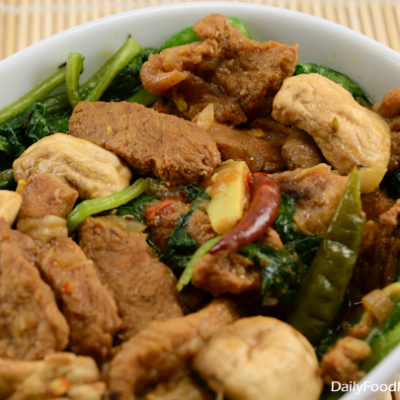 Pork Curry With Spinach And Mushroom