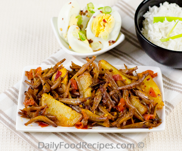 Sri Lankan Dried Sprats Stir Fry (Haal Masso Thel Dhala)